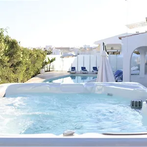 Namora - Private Swimming Pool & Hot Jacuzzi Villa